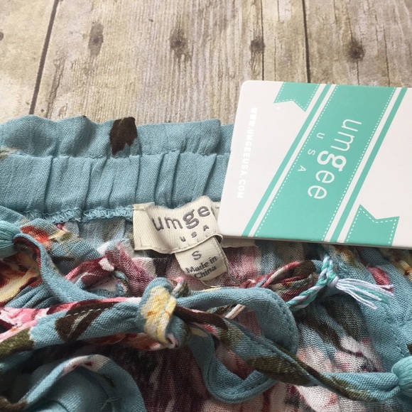 Umgee Off Shoulder Floral Romper - Picture 3 of 6